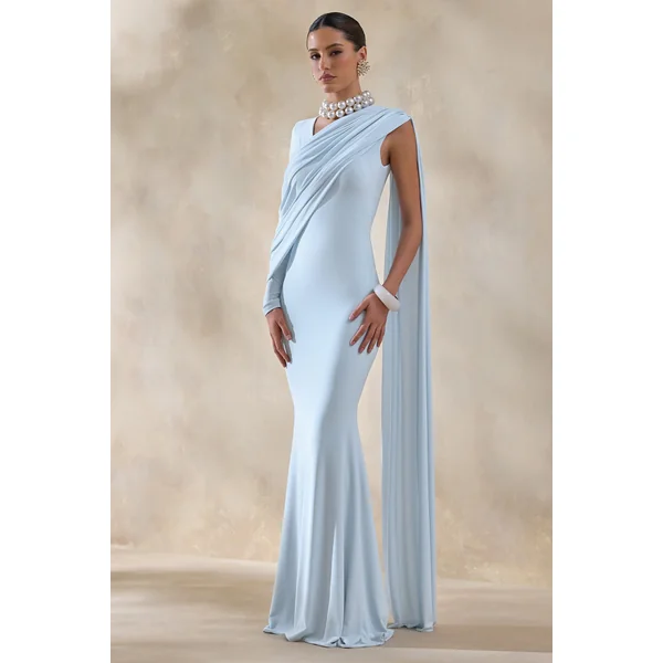 Rubelle | Robe longue bleu poudré à encolure asymétrique avec détail drapé