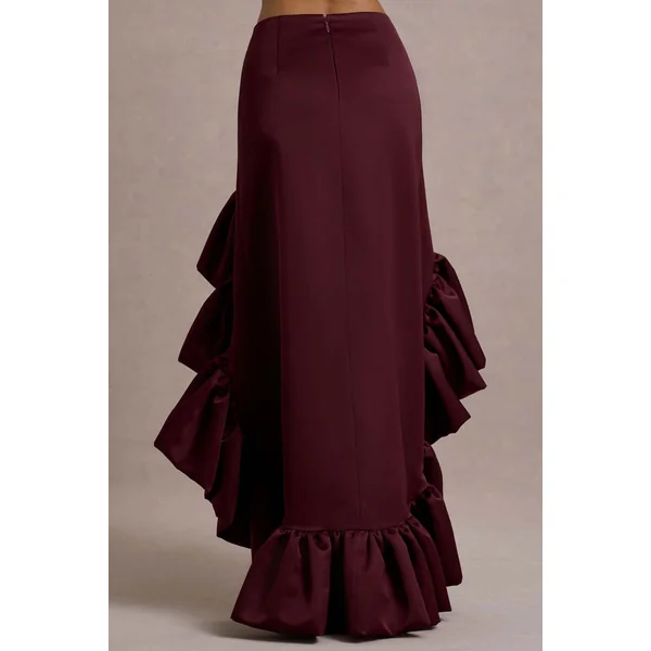 Ruby | Jupe longue asymétrique en satin merlot