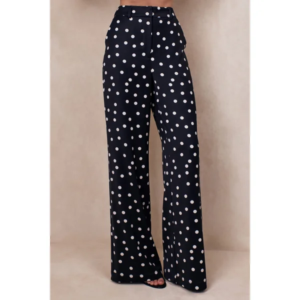 Seloria | Pantalon large en satin à pois noirs et blancs