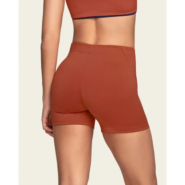 Short de sport léger avec coupe ajustée et taille élastique confortable