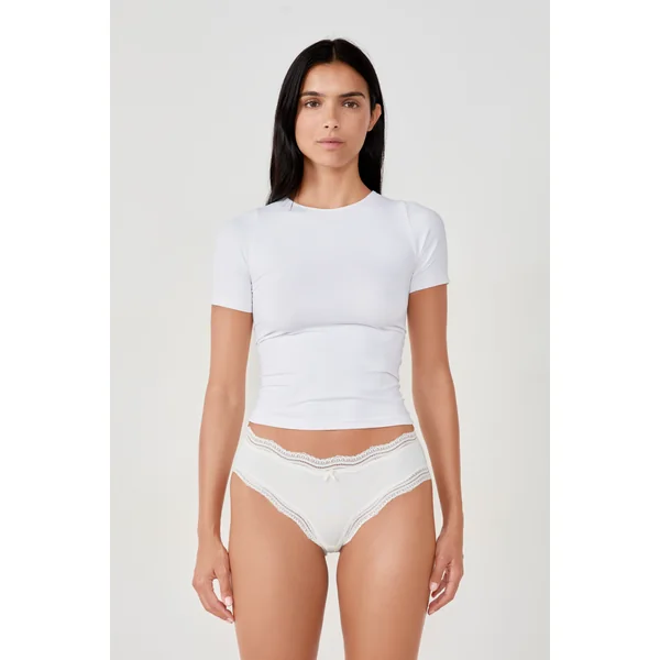 Shorty bords dentelle en mcirofibre