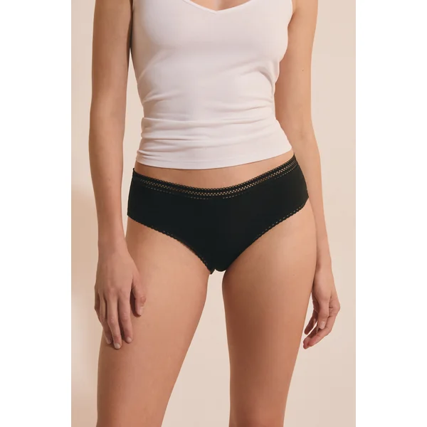 Shorty en microfibre détails dentelle