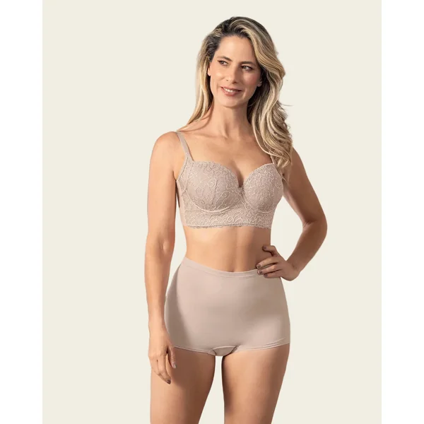 Soutien-gorge avec armatures et coque en arc de cercle.