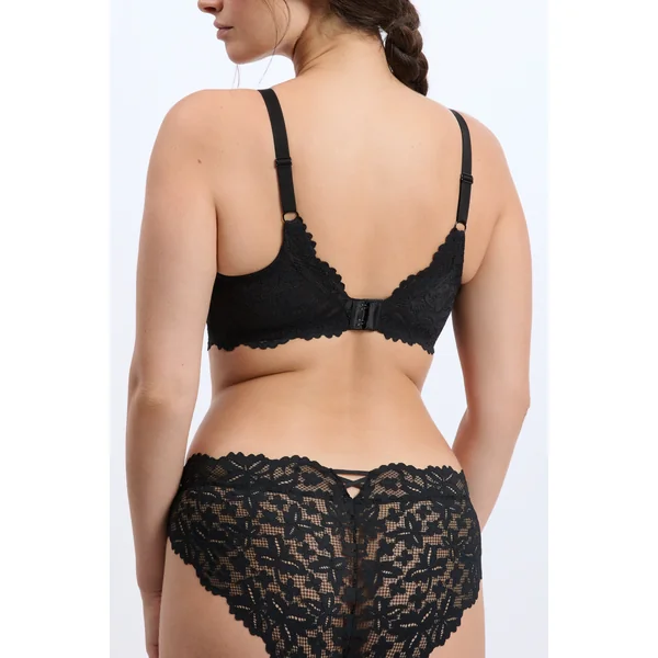 Soutien-gorge coques fines post-mastectomie
