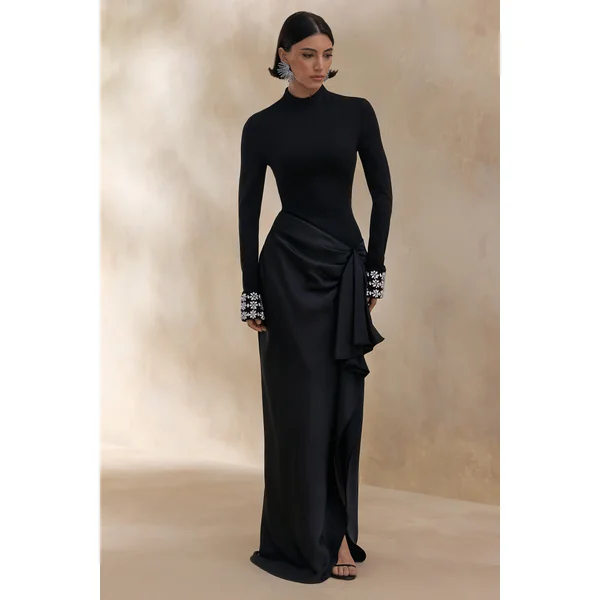 Starred | Robe longue noire à col montant avec jupe portefeuille en satin et poignets ornés