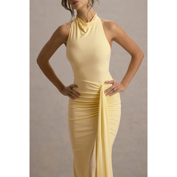 Sunflower | Robe longue citron à décolleté haut froncé avec fente.