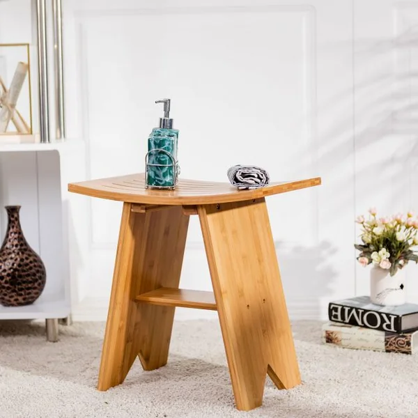 Tabouret de Douche avec Repose-pieds Siège Incurvé Capacité 120 Kg en Bambou 46x30x46cm Couleur de Bois