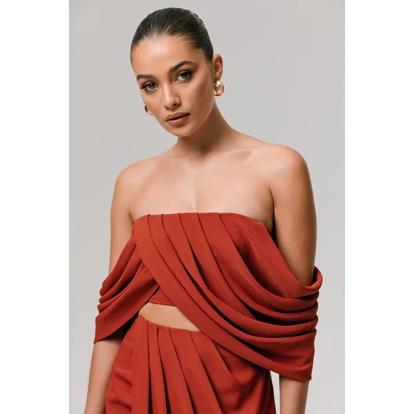 Talika | Crop-top bardot terracotta avec manches drapées