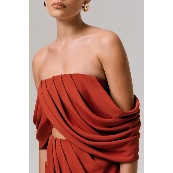 Talika | Crop-top bardot terracotta avec manches drapées