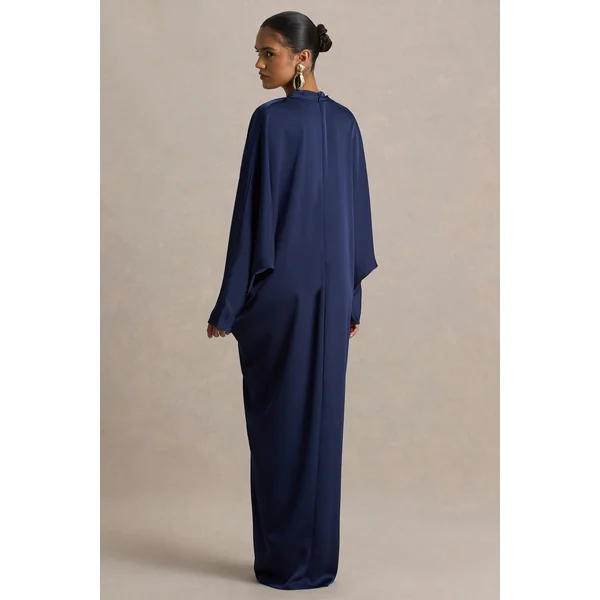 Tina | Robe longue en satin bleu marine ornée avec décolleté plongeant