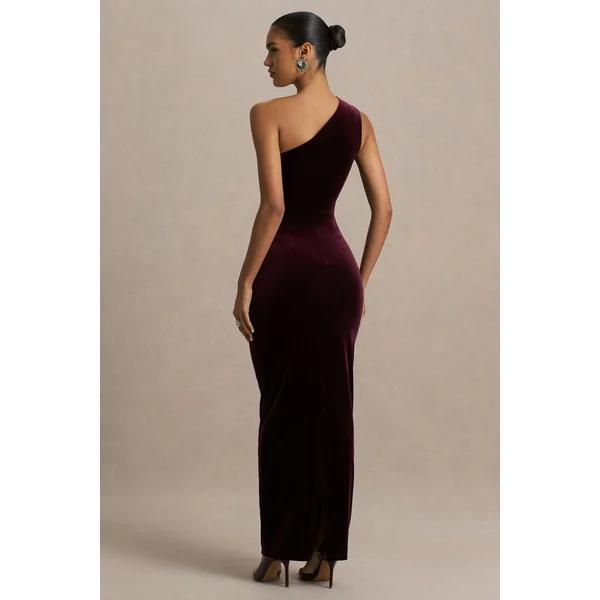 Treat | Robe longue en velours bordeaux à encolure asymétrique et détails froncés