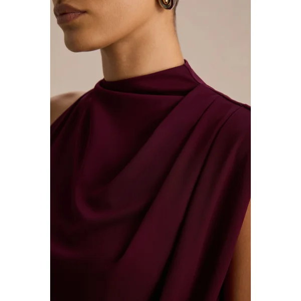 Umaira | Robe Longue Bordeaux à Col Montant