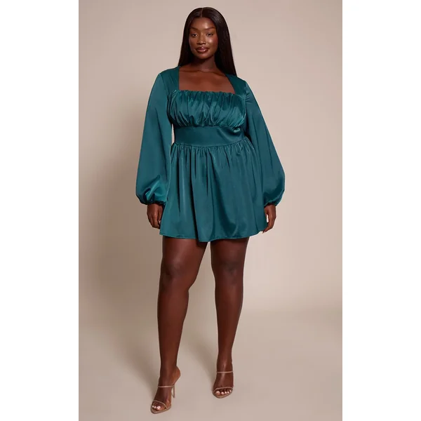 Vert Émeraude Robe Mini Grande Taille En Satin À Bonnets Froncés Et Manches Bouffantes
