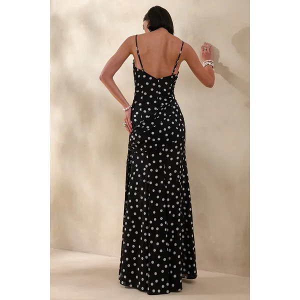 Virtue | Robe longue queue de poisson à pois noir et blanc en mousseline transparente avec décolleté bénitier et fente frontale