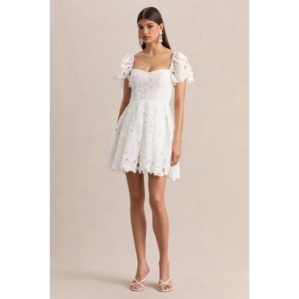 Vivi | Mini-robe blanche en dentelle à décolleté en cœur