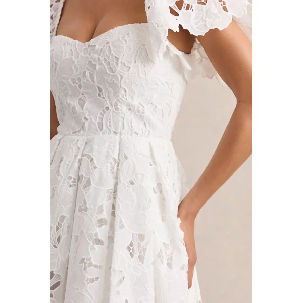 Vivi | Mini-robe blanche en dentelle à décolleté en cœur