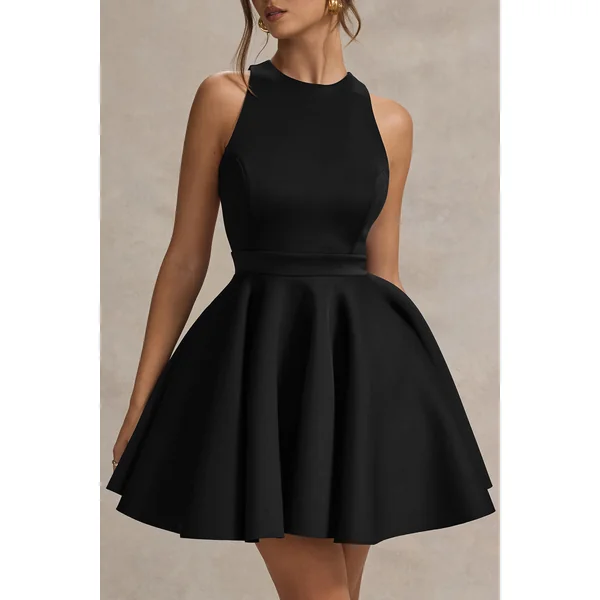 Waverly | Mini-robe noire à encolure arrondie sans manches