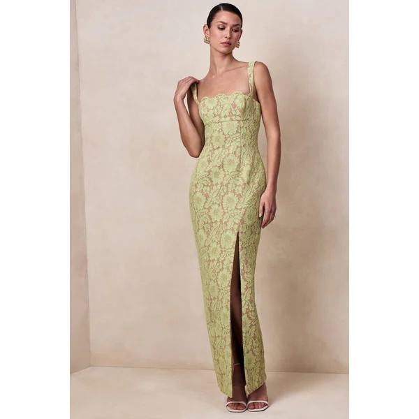 Zarisse | Robe longue en dentelle verte à encolure carrée