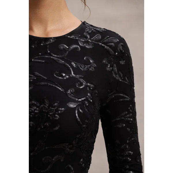 Zenith | Robe Longue en Dentelle Noire à Manches Longues