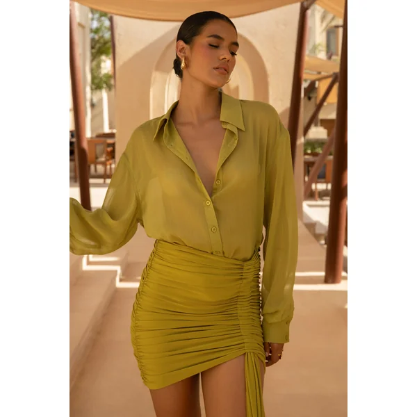 Zinna | Chemise verte à décolleté plongeant